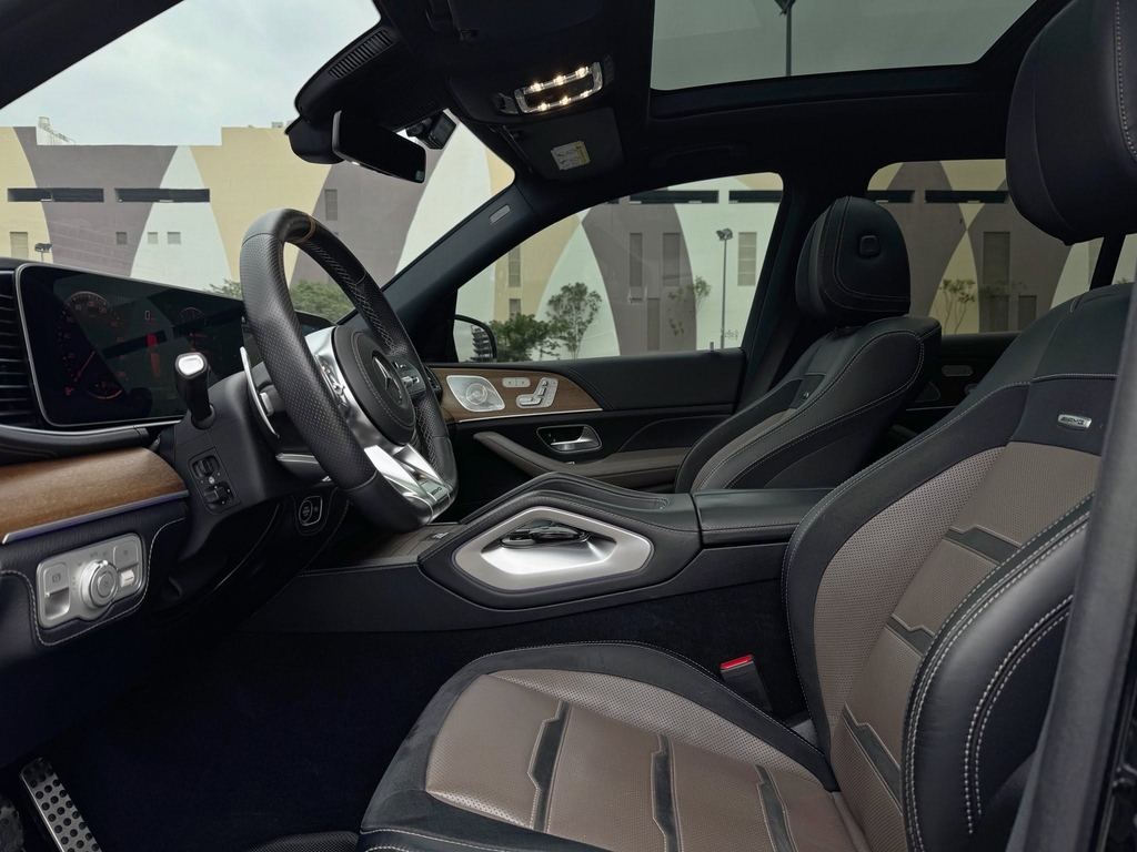 GLE-08.jpg