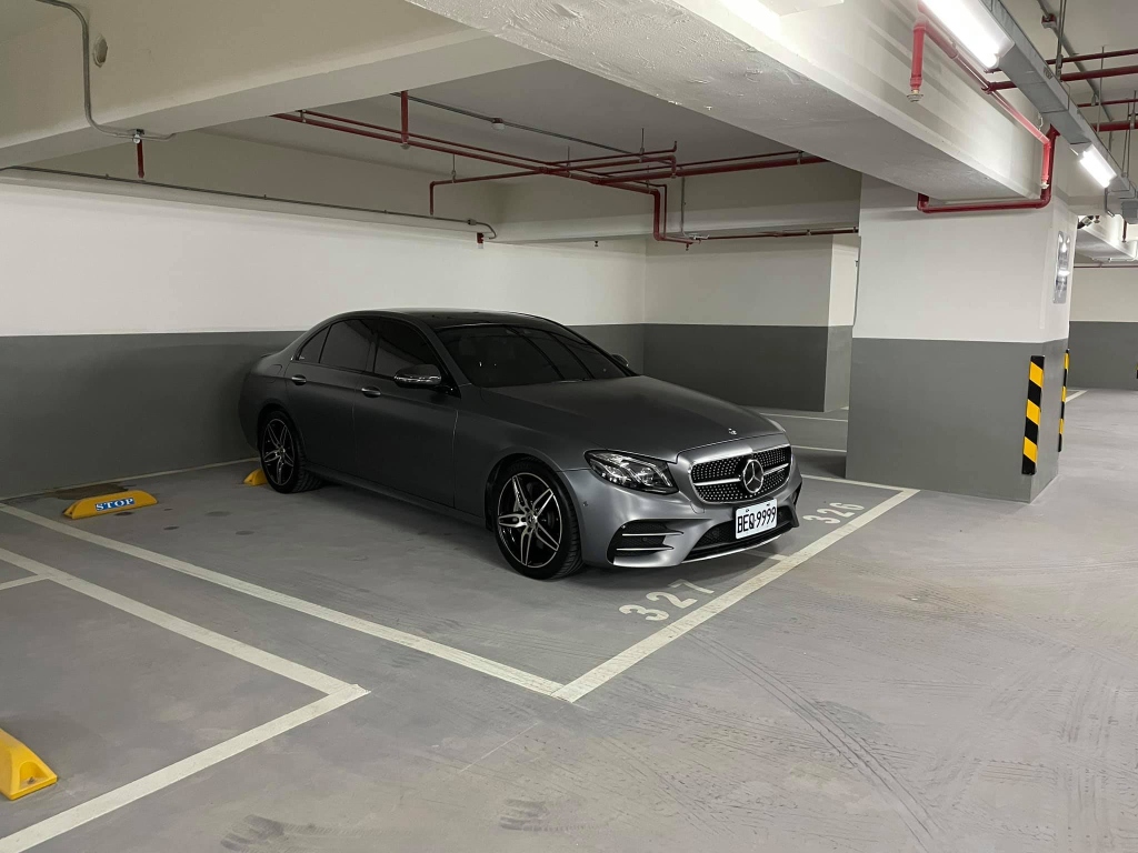 Mercedes-Benz W213