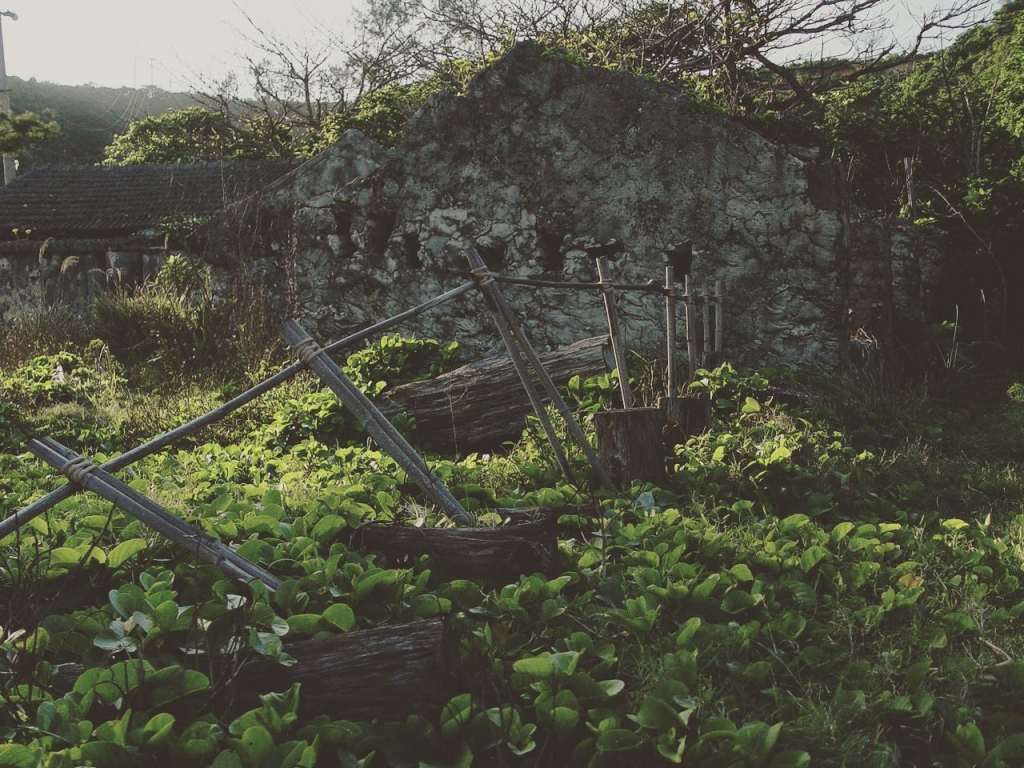 頹圮小屋