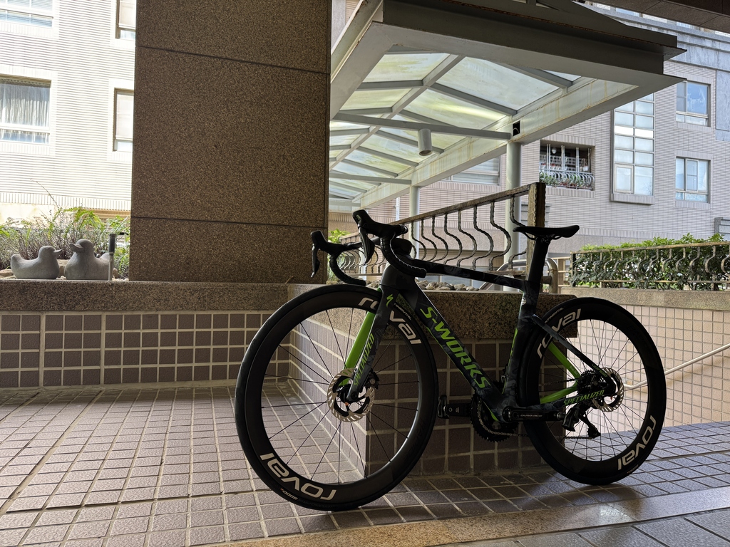 SAGAN-11.JPG