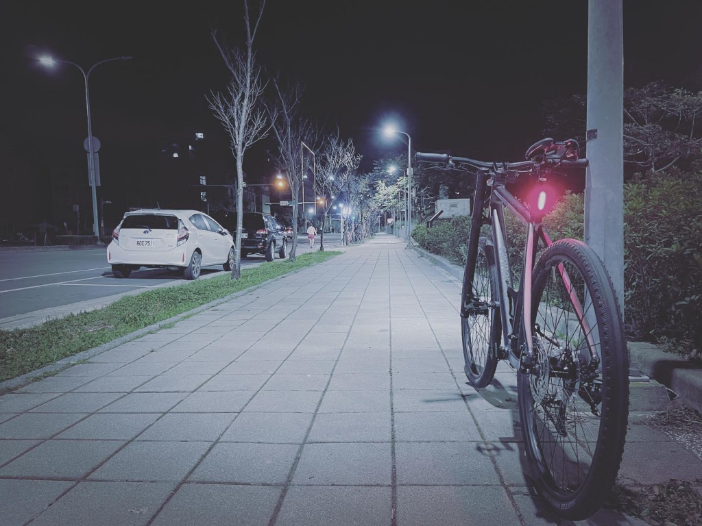 朦朧的夜晚#cannondale #cannondalebikes