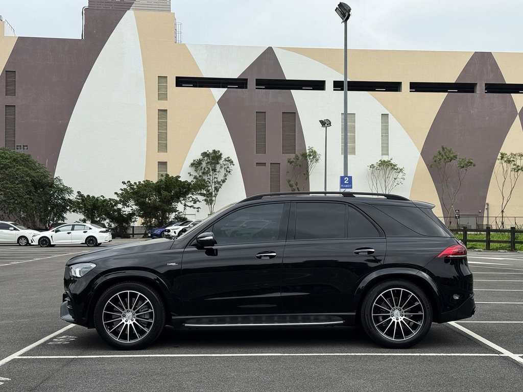 GLE-06.jpg