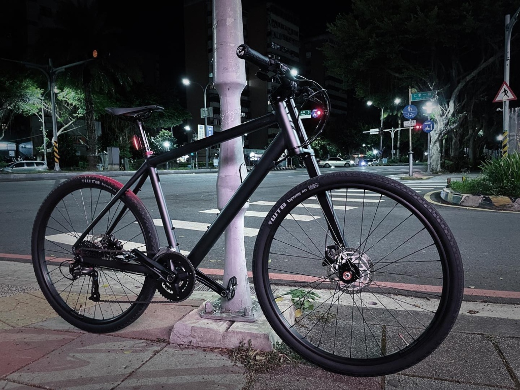 夜間騎行#cannondale #badboy
