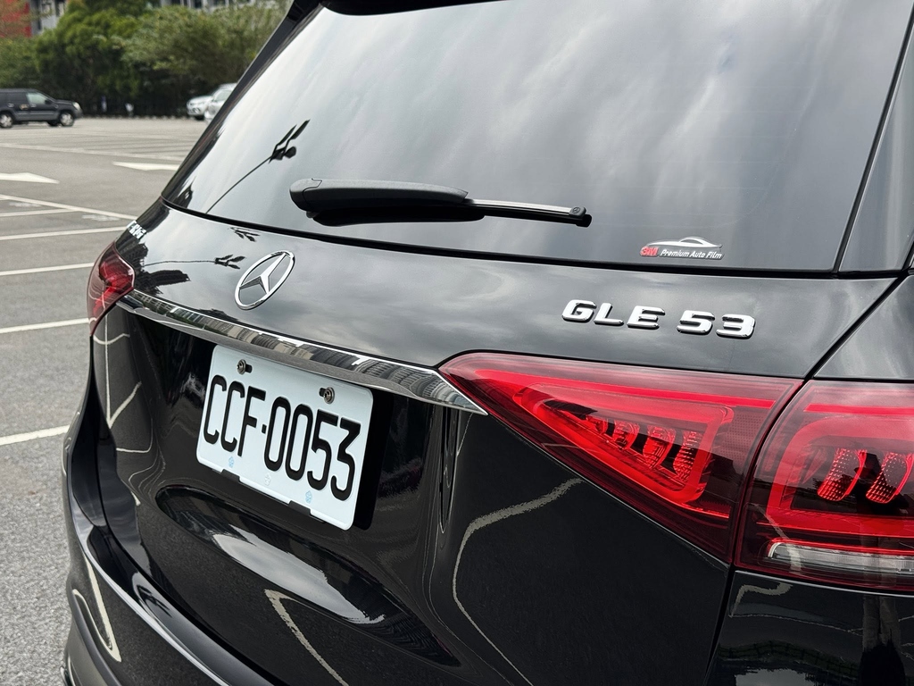 GLE-07.jpg